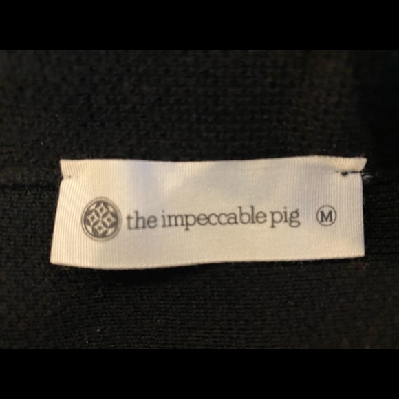 Impeccable Pig mini blk skirt,Flattering,like new - Picture 3 of 5